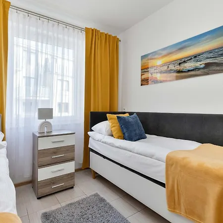 Cozy & Functional With Parking And Balcony By Renters Appartement